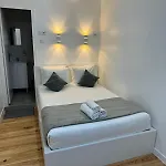 Pansiyon Alfama - *