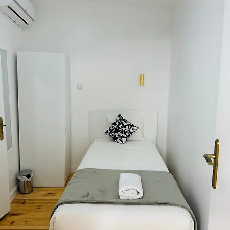 Alfama - Проживання в сім'ї