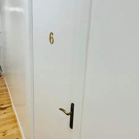 Проживання в сім'ї Alfama - Лісабон