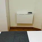 ホームステイ Alfama - *