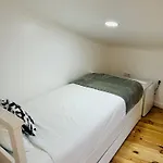 ホームステイ Alfama -