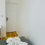 ホームステイ Alfama - *