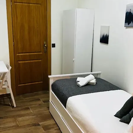 Ubytování v soukromí Alfama - *